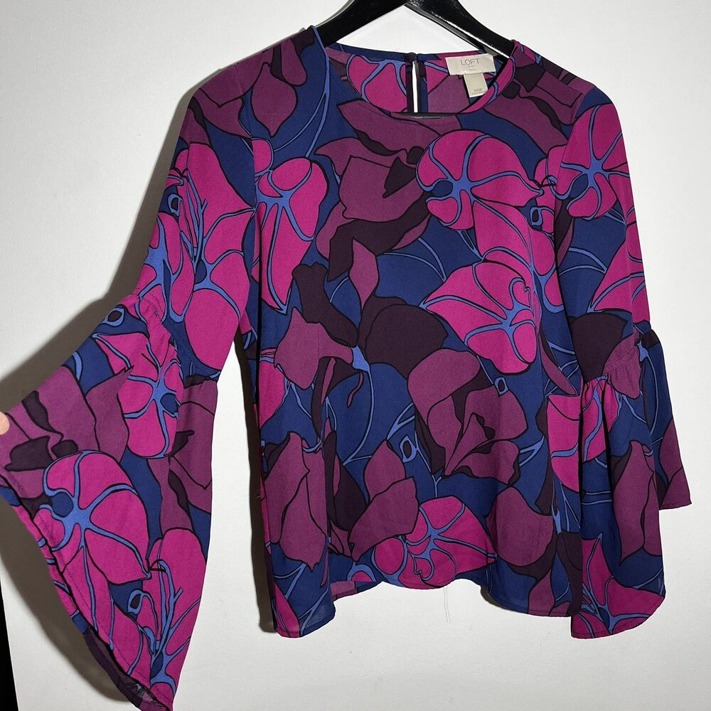 LOFT Navy magenta floral bell sleeve top XXSP Whimsigoth Ethereal Witchy Fest
